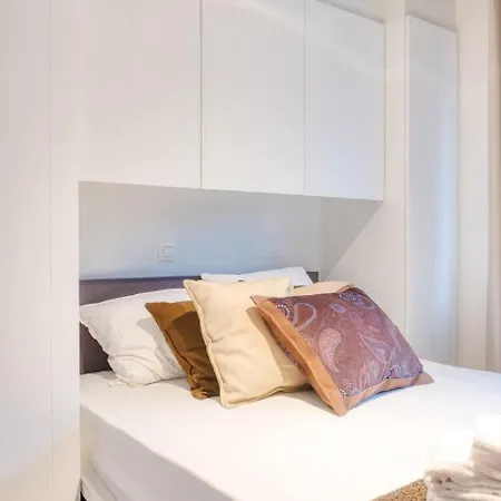 Apartment Charming 1-br Retreat With Coastal View Blankenberge